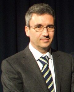 alt="foto professor Roberto Cellini"